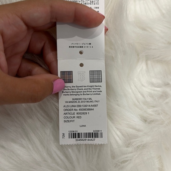 100% Authentic Red Burberry Wallet, NWT - Picture 8 of 9